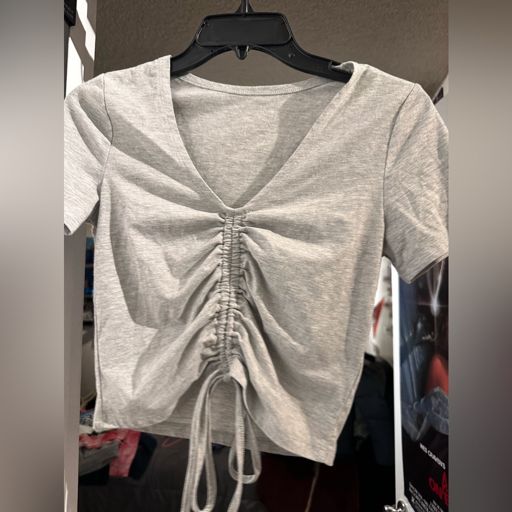 SHEIN Cropped Shirt